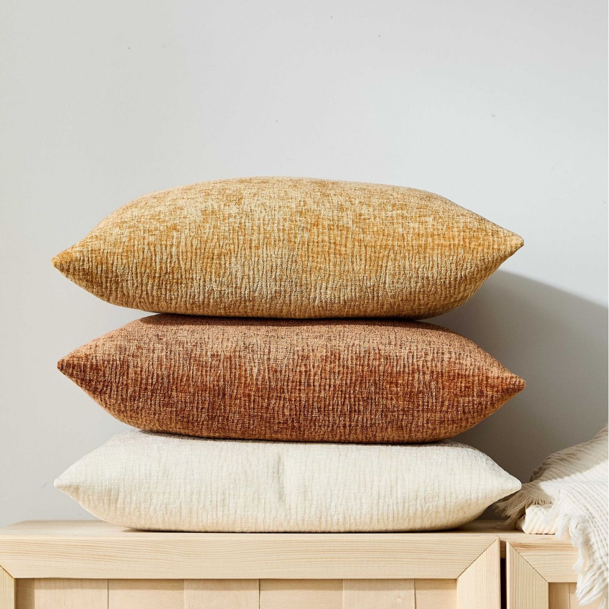 Textured Pleated Chenille Thro - Textured Throw Natural ulasan dan harga