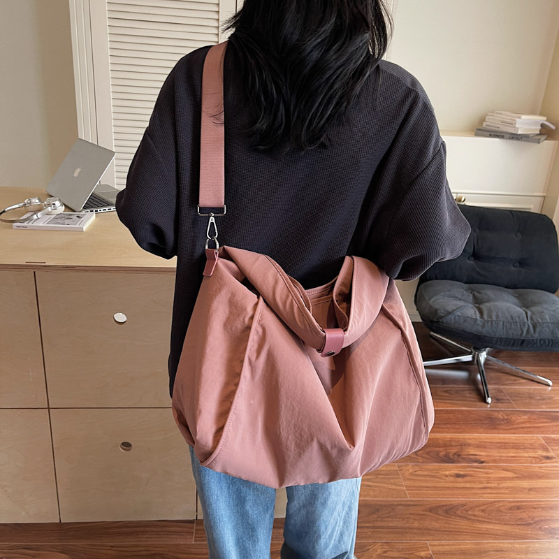 Nylon Large Capacity Crossbody - Interior Design Simple ulasan dan harga